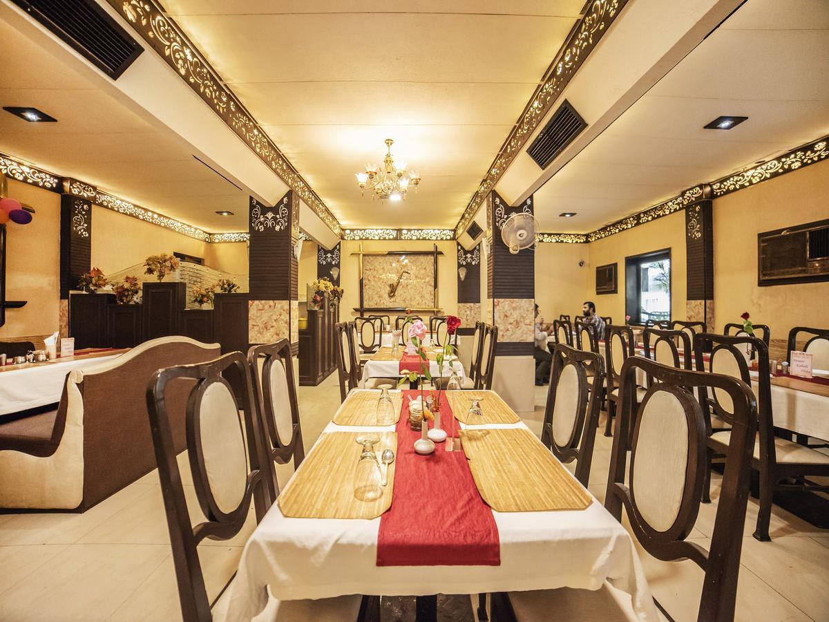 Fabhotel Santoor Geeta Bhawan Square Indore Eksteriør billede